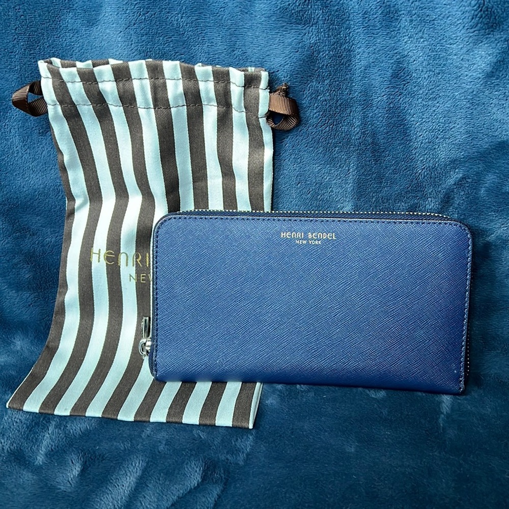 Henri Bendel Large Wallet